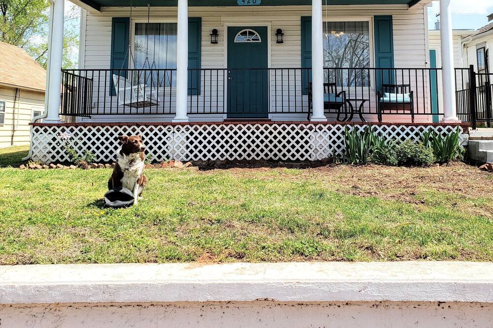 Photo of Others in Guthrie