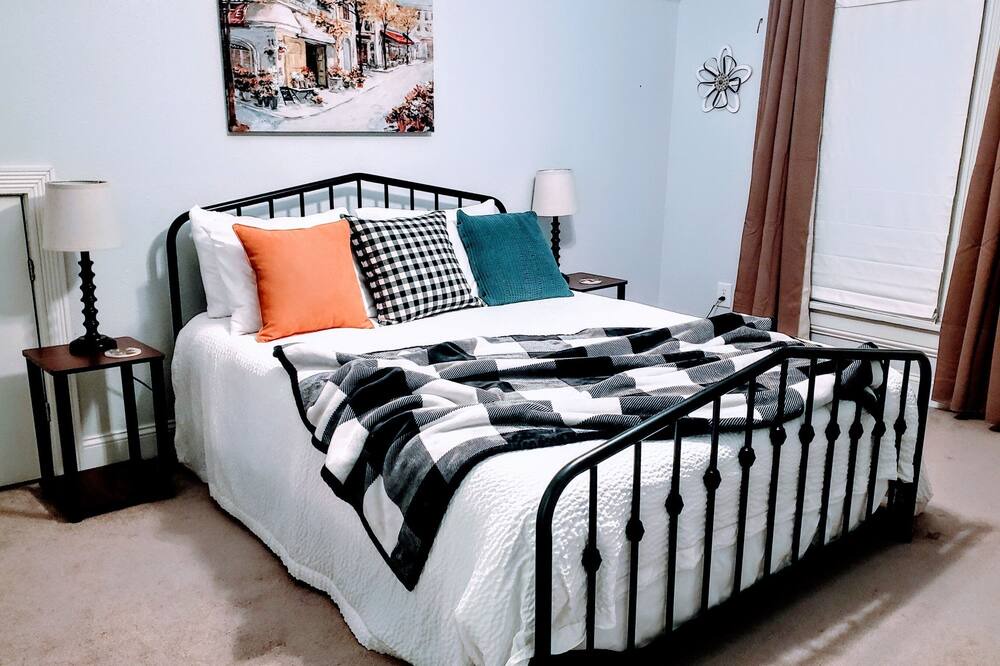 Photo of Bedroom in Guthrie