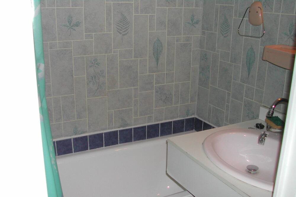 Photo of Bathroom in Allos