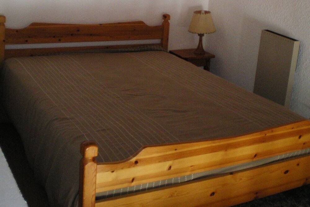 Photo of Bedroom in Allos