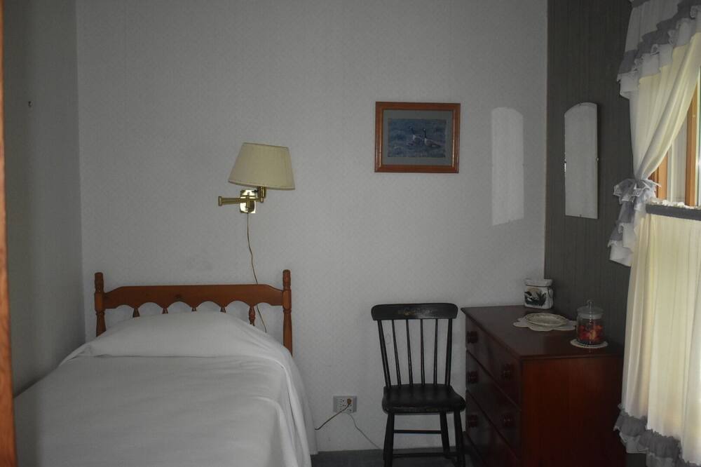 Photo of Bedroom in Embden