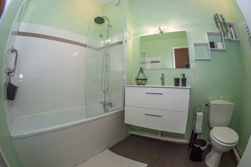 Photo of Bathroom in Ussat