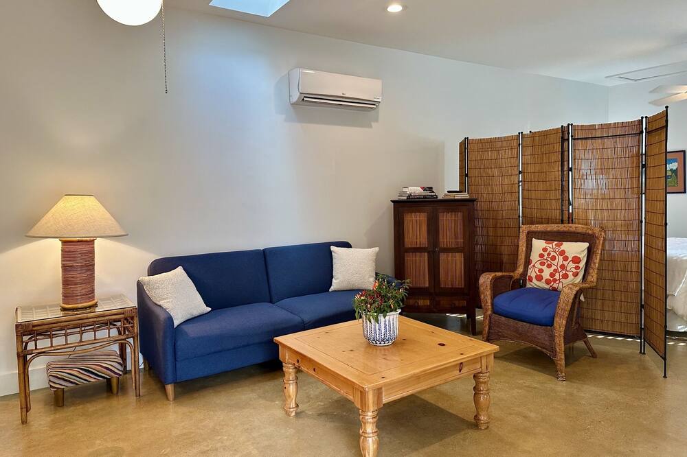 Photo of Livingroom in Rosedale