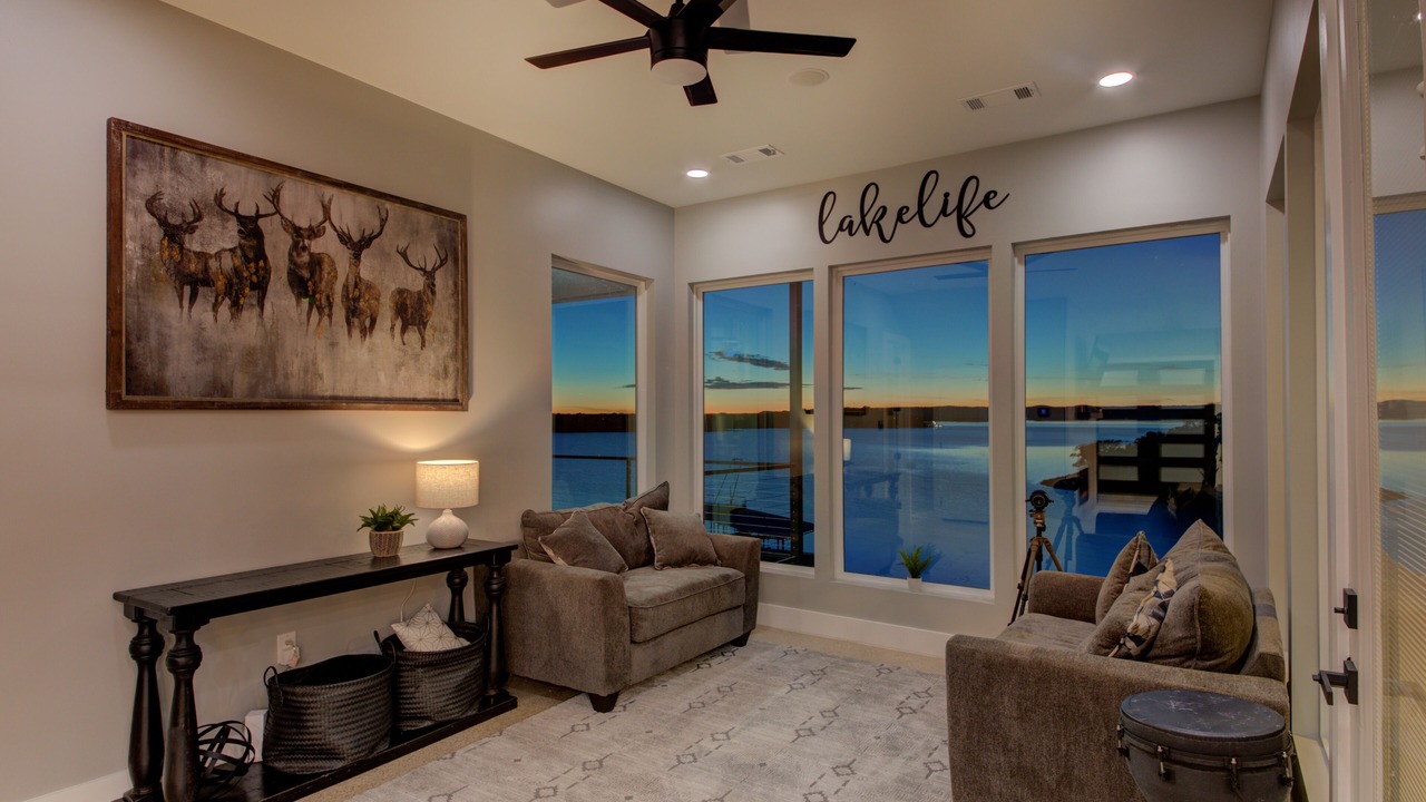Photo of Livingroom in Burnet