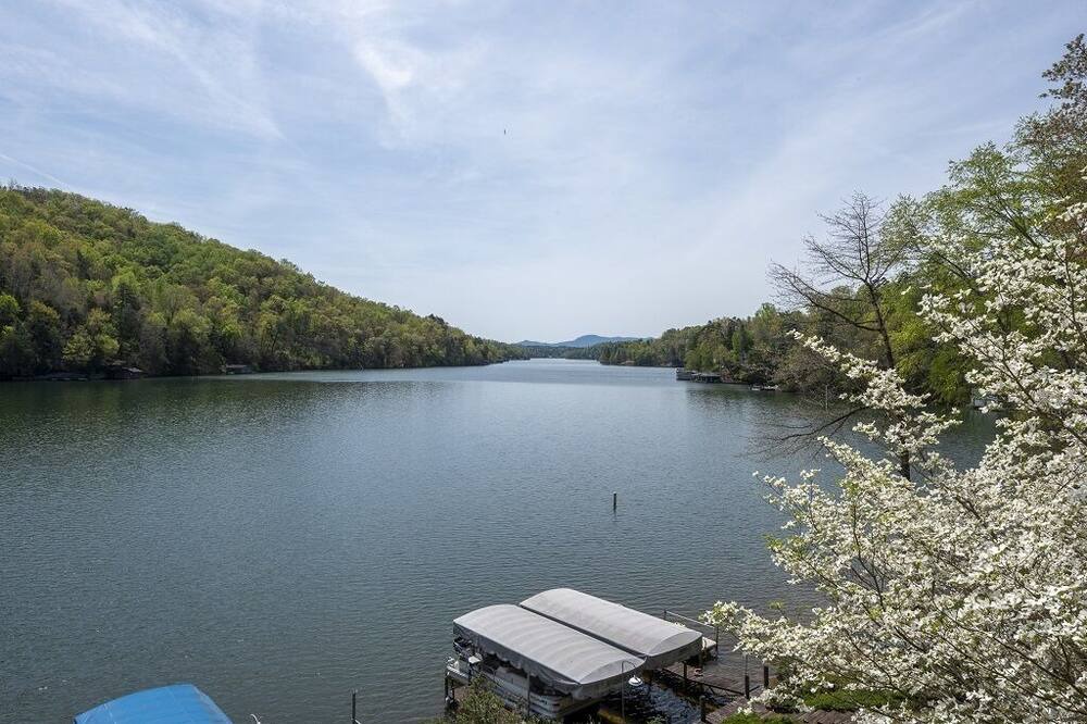 Photo of Others in Lake Lure