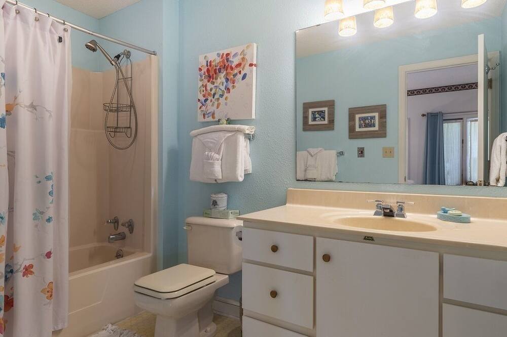 Photo of Bathroom in Lake Lure