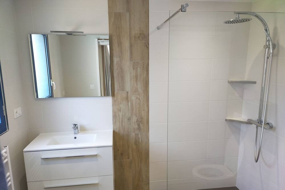 Photo of Bathroom in Bourgenay
