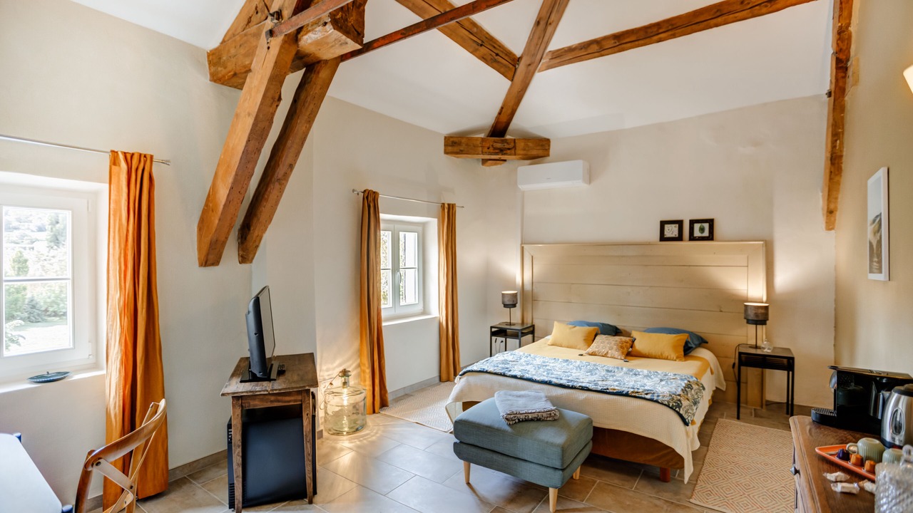 Photo of Bedroom in Pont-Saint-Esprit