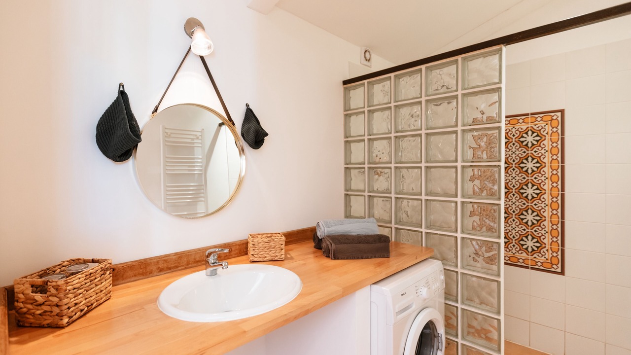 Photo of Bathroom in Pont-Saint-Esprit