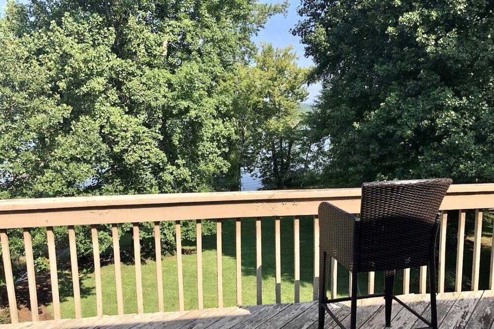 Photo of Patio Balcony in Chickamauga Lake