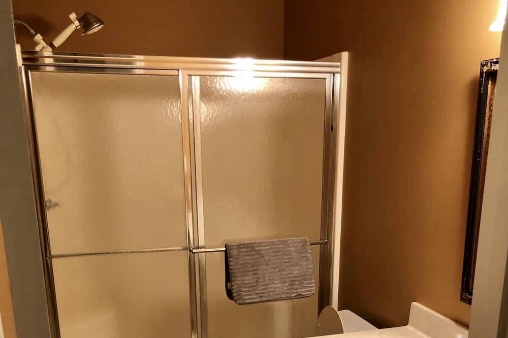 Photo of Bathroom in Chickamauga Lake