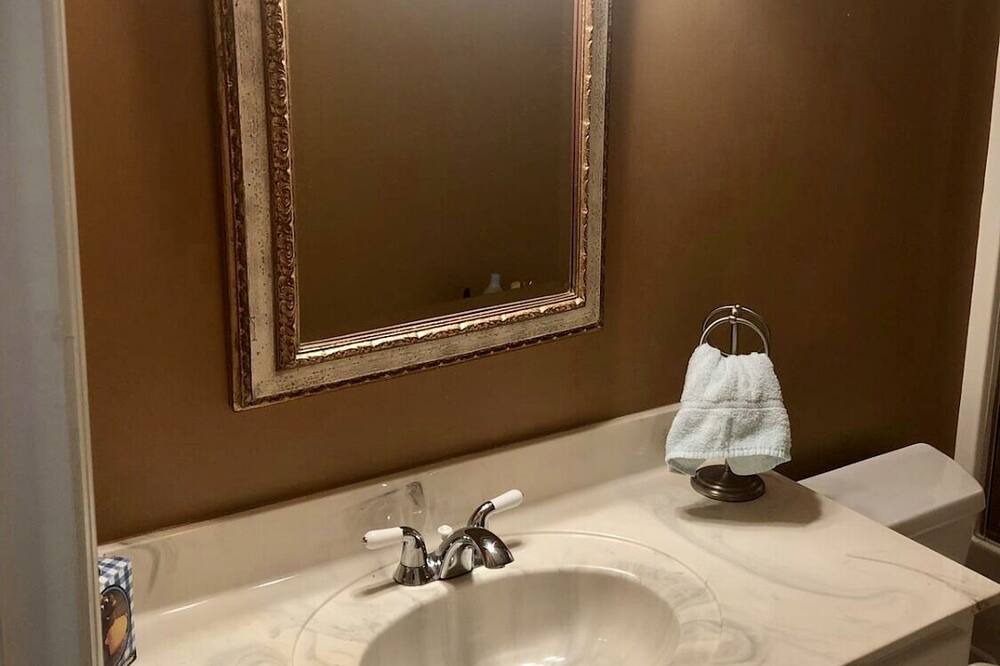 Photo of Bathroom in Chickamauga Lake