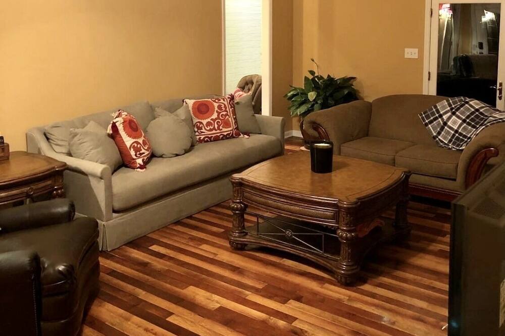 Photo of Livingroom in Chickamauga Lake