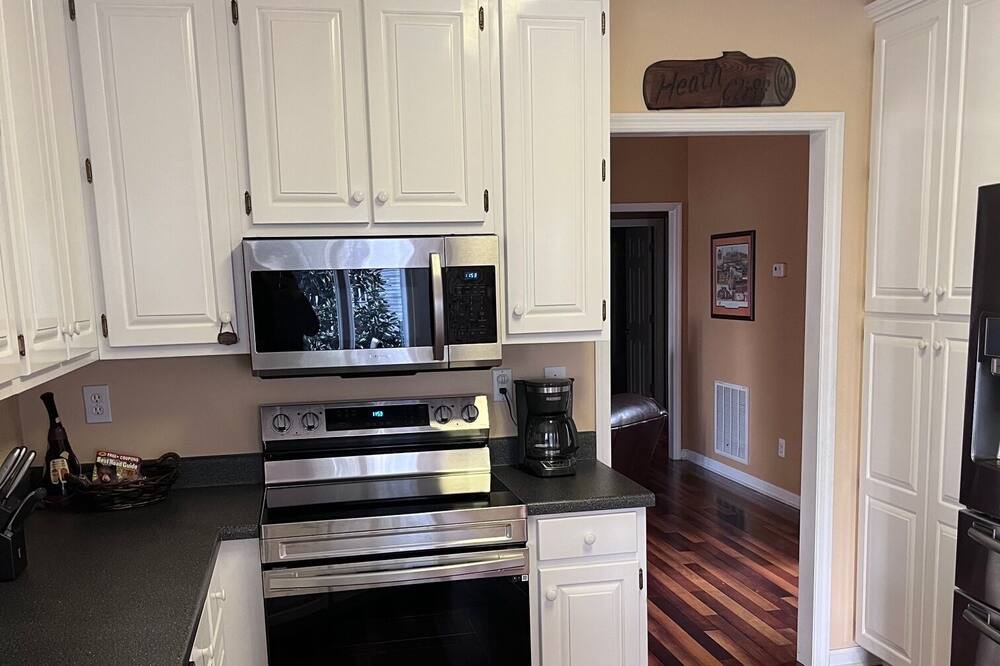 Photo of Kitchen in Chickamauga Lake