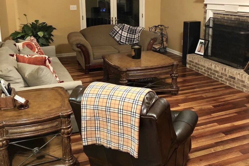 Photo of Livingroom in Chickamauga Lake