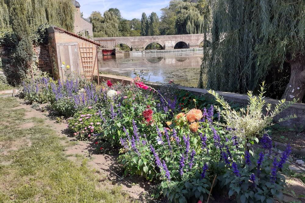 Photo of Outdoor in Fresnay-sur-Sarthe