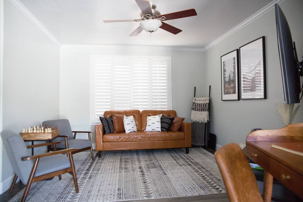 Photo of Livingroom in Flagstaff