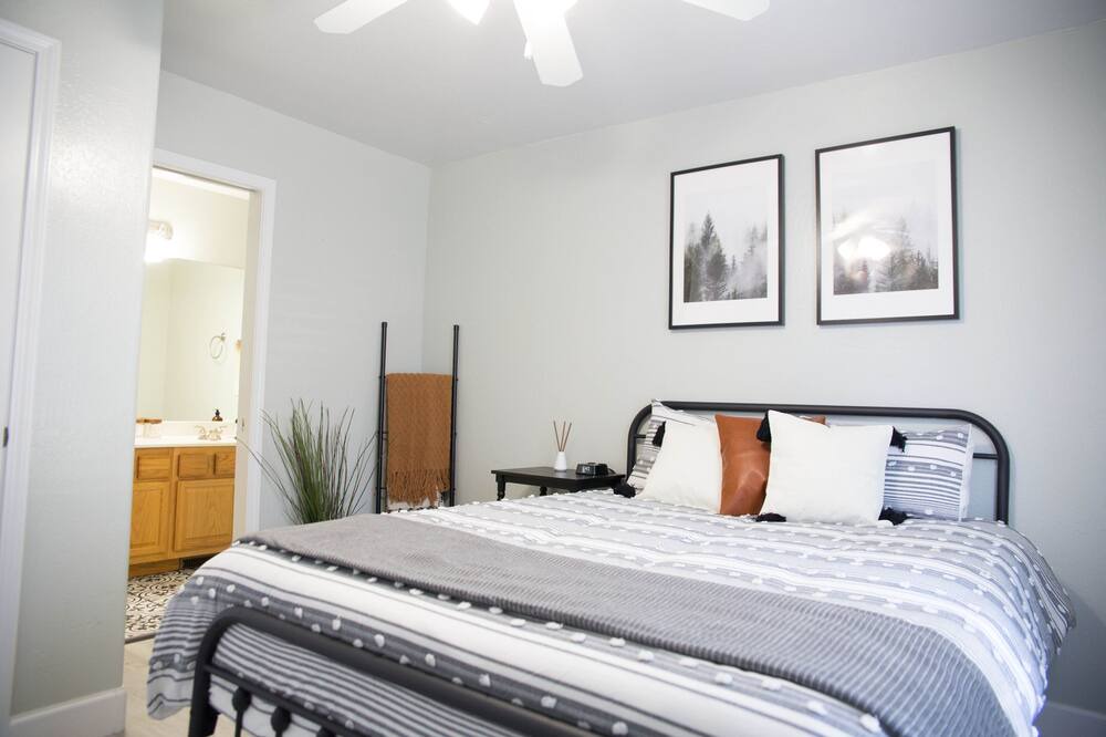 Photo of Bedroom in Flagstaff