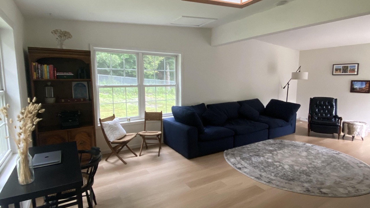 Photo of Livingroom in Kingston