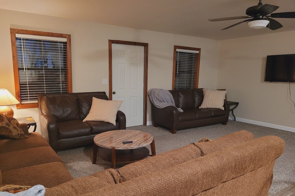 Photo of Livingroom in Beech Grove