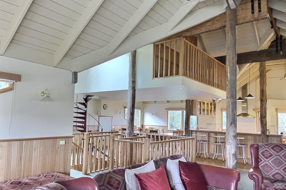 Photo of Livingroom in Alpine Shire