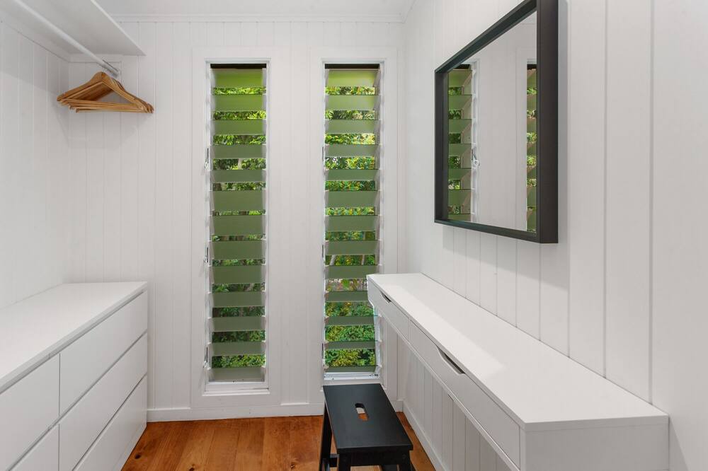 Photo of Others in Kelvin Grove