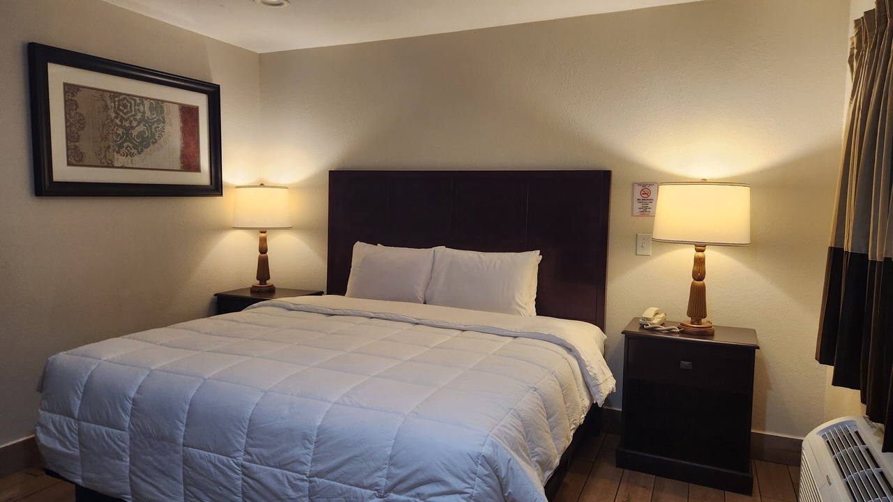 Photo of Bedroom in Quitman