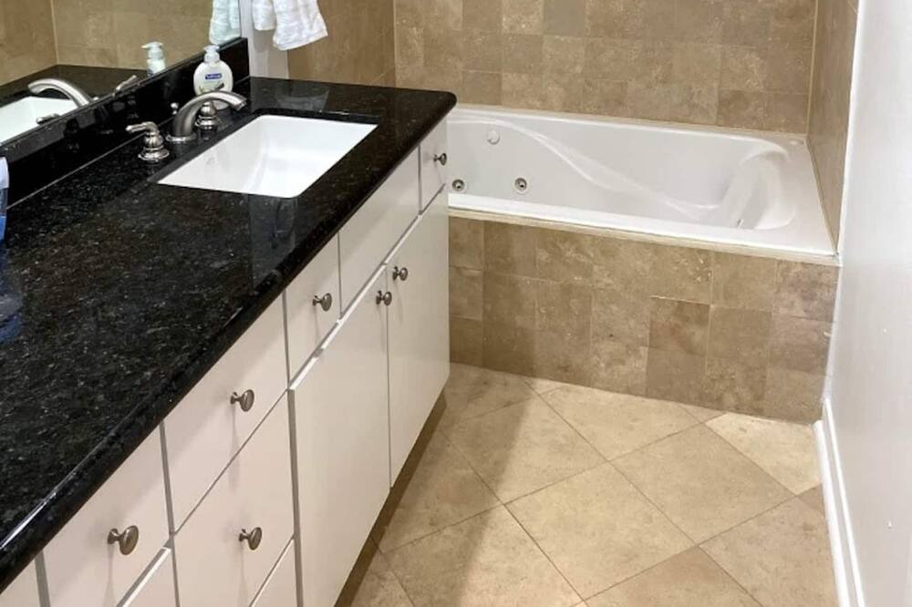 Photo of Bathroom in South Central Houston