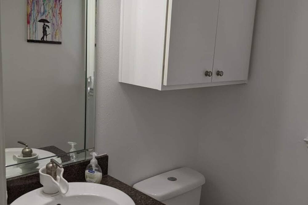 Photo of Bathroom in South Central Houston