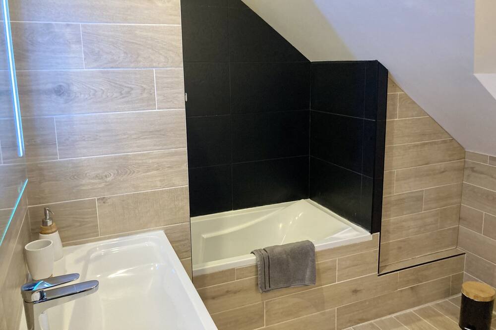 Photo of Bathroom in Ardon
