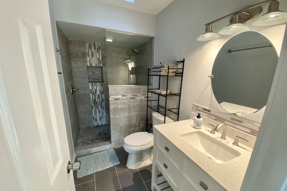Photo of Bathroom in Onalaska