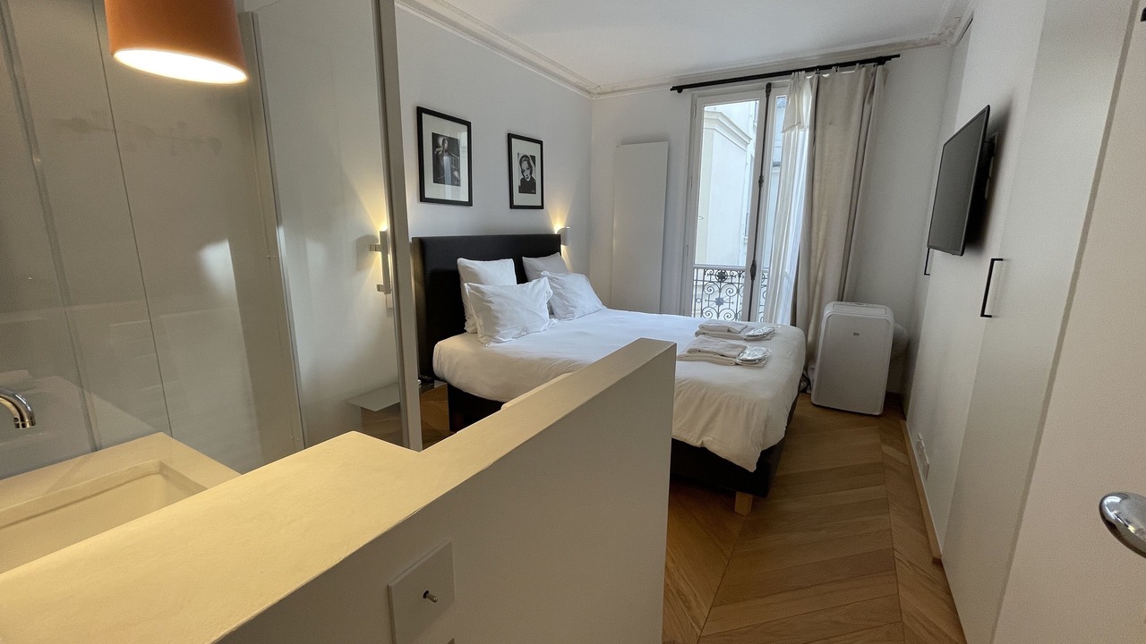 Photo of Bedroom in Les Iles