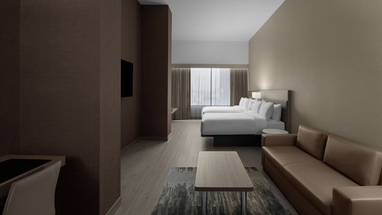 Photo of Bedroom in Main - Military Plaza