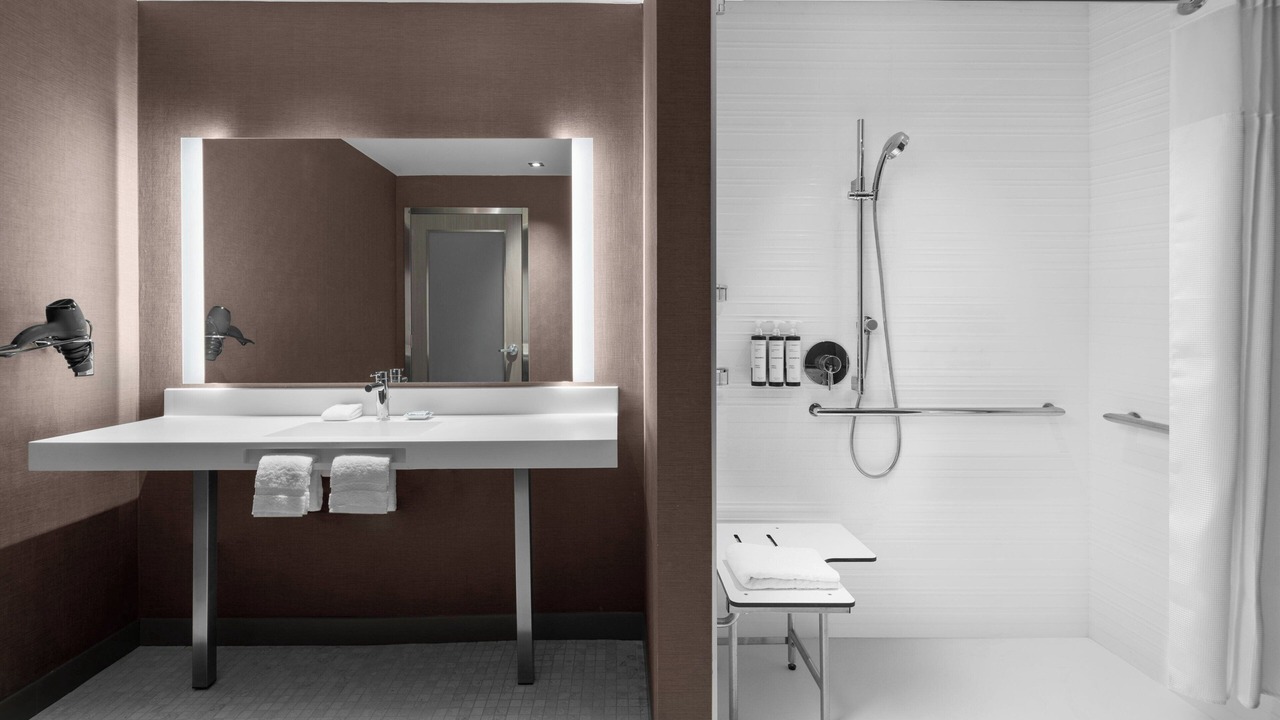 Photo of Bathroom in Main - Military Plaza