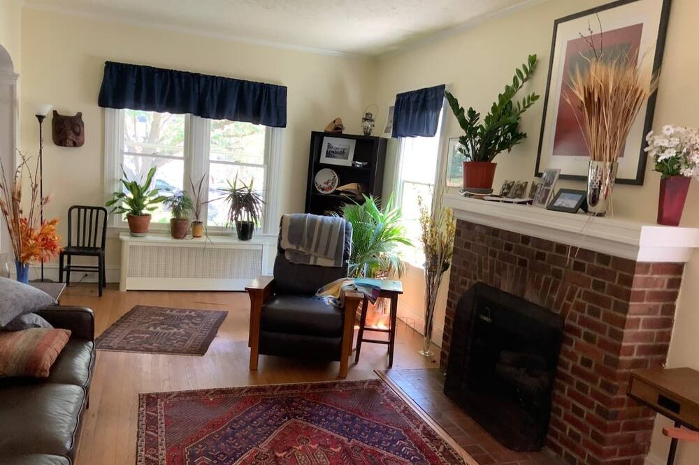 Photo of Livingroom in Cambridge