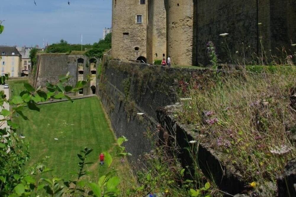 Photo of Outdoor in Charleville-Mezieres