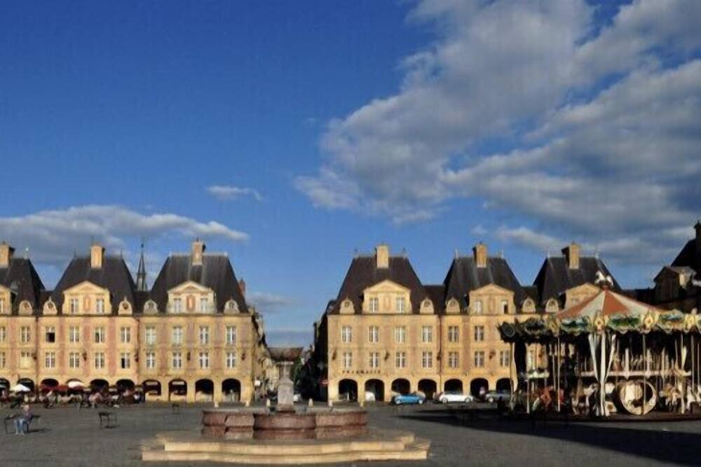 Photo of Outdoor in Charleville-Mezieres