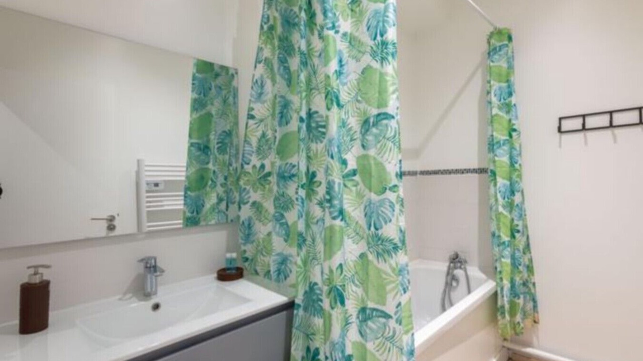 Photo of Bathroom in Dieppe