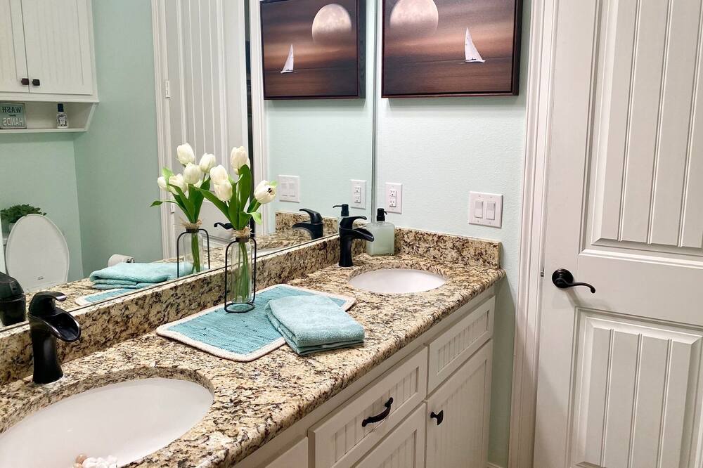 Photo of Bathroom in Onalaska