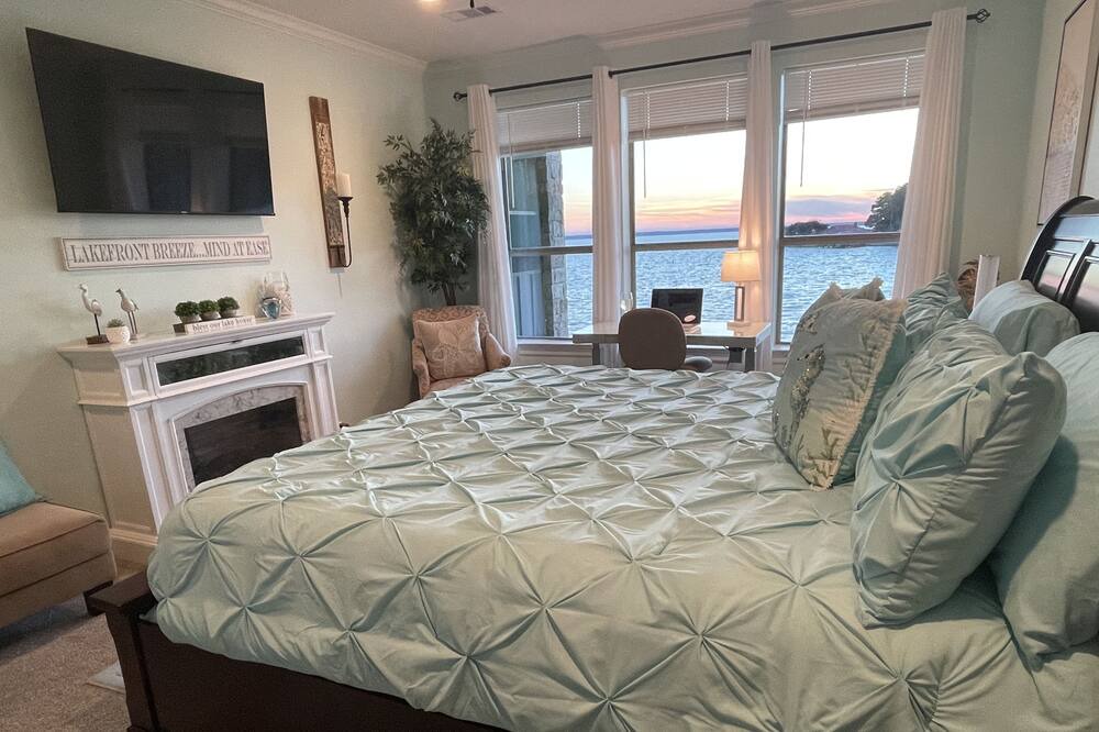 Photo of Bedroom in Onalaska