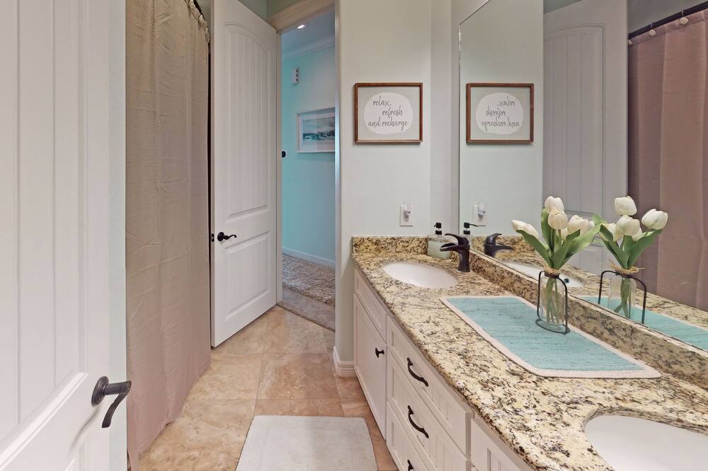 Photo of Bathroom in Onalaska