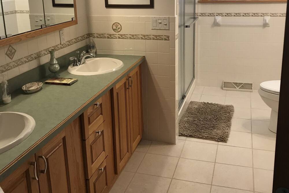 Photo of Bathroom in Marietta