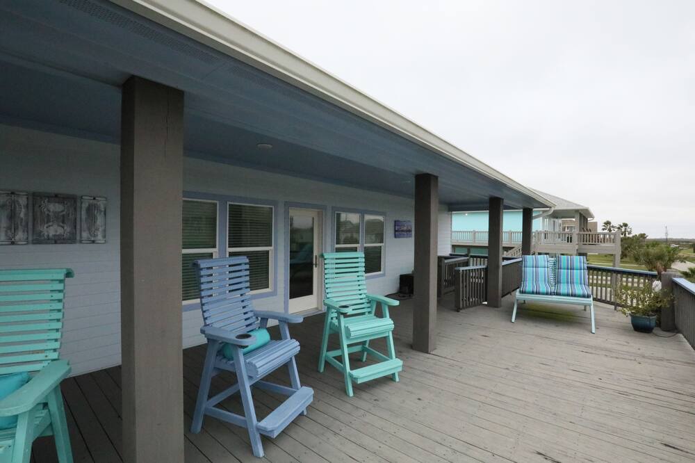 Photo of Patio Balcony in Port Bolivar