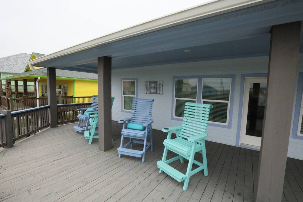 Photo of Patio Balcony in Port Bolivar