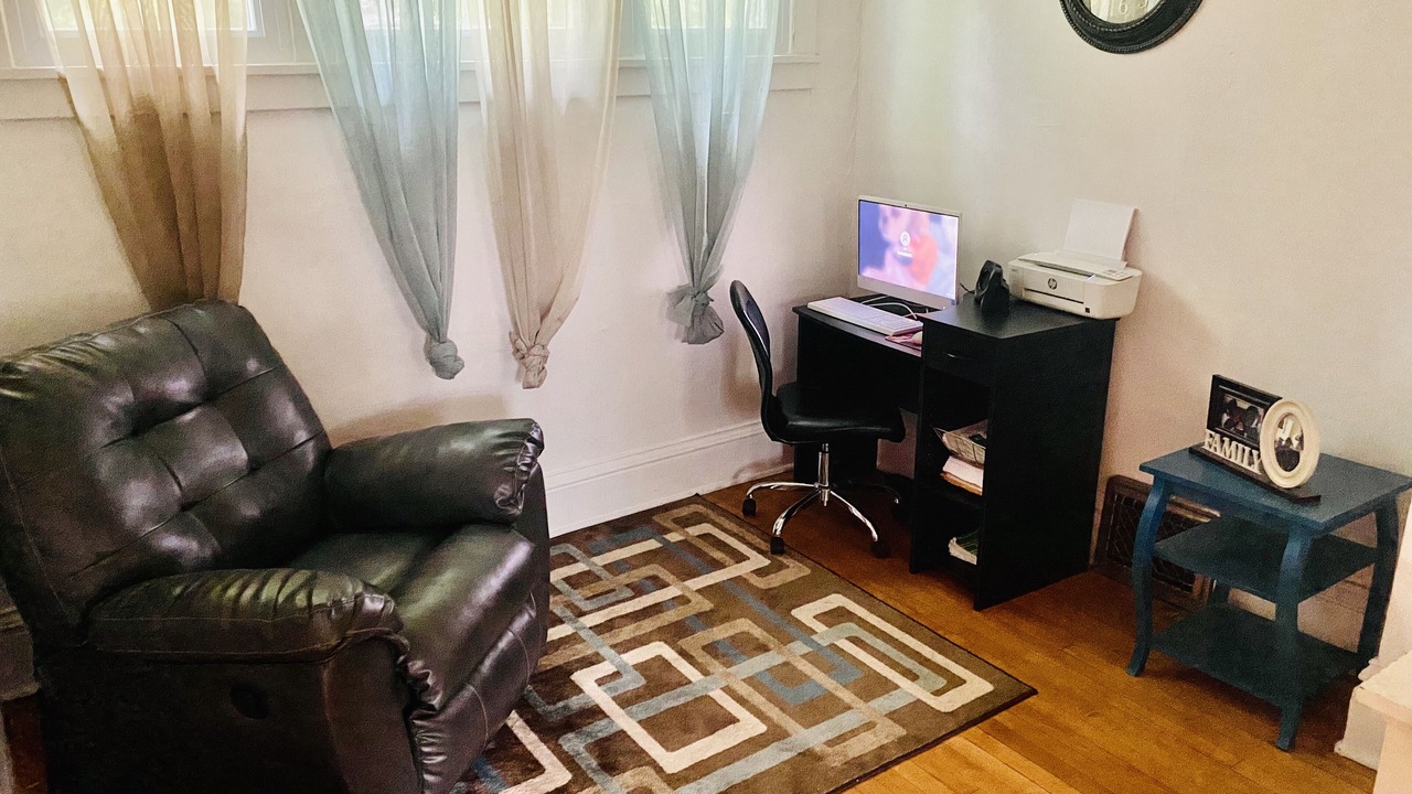 Photo of Livingroom in Iron Mountain