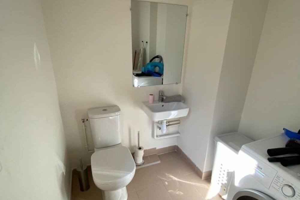 Photo of Bathroom in Feneyrols
