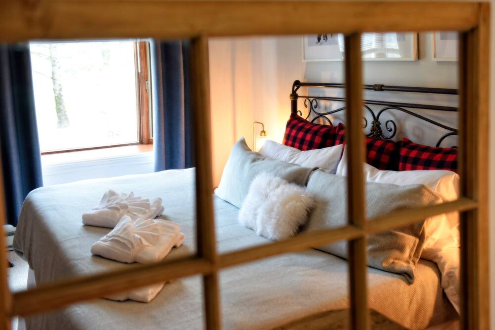 Photo of Bedroom in Mont-Tremblant