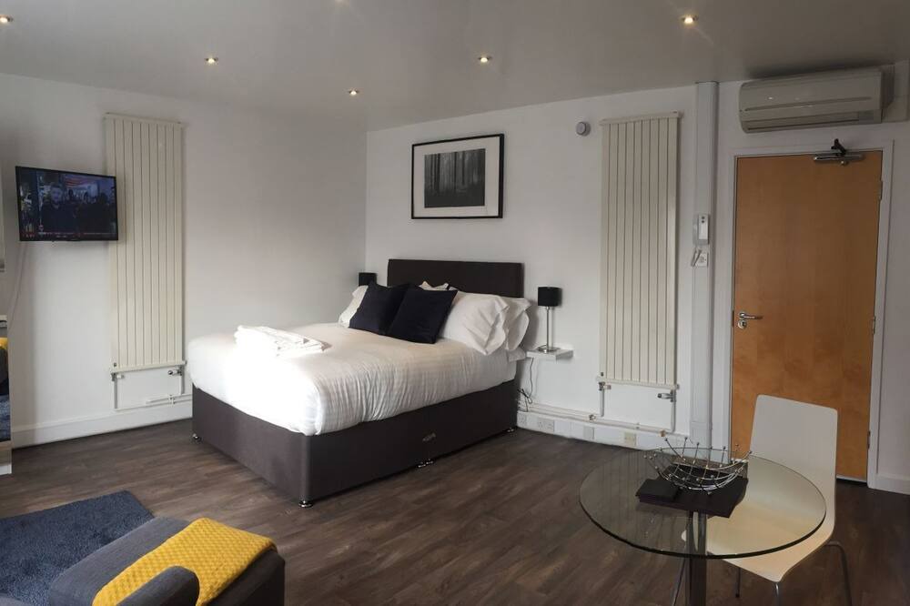 Photo of Bedroom in Exeter
