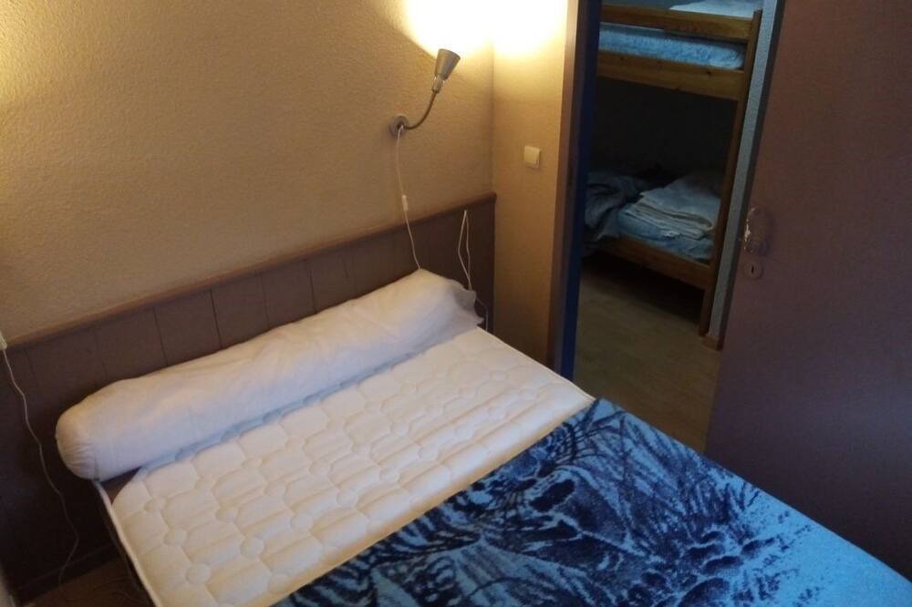 Photo of Bedroom in Esquieze-Sere