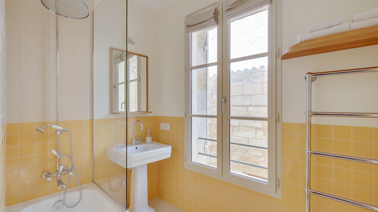 Photo of Bathroom in Saint-Emilion
